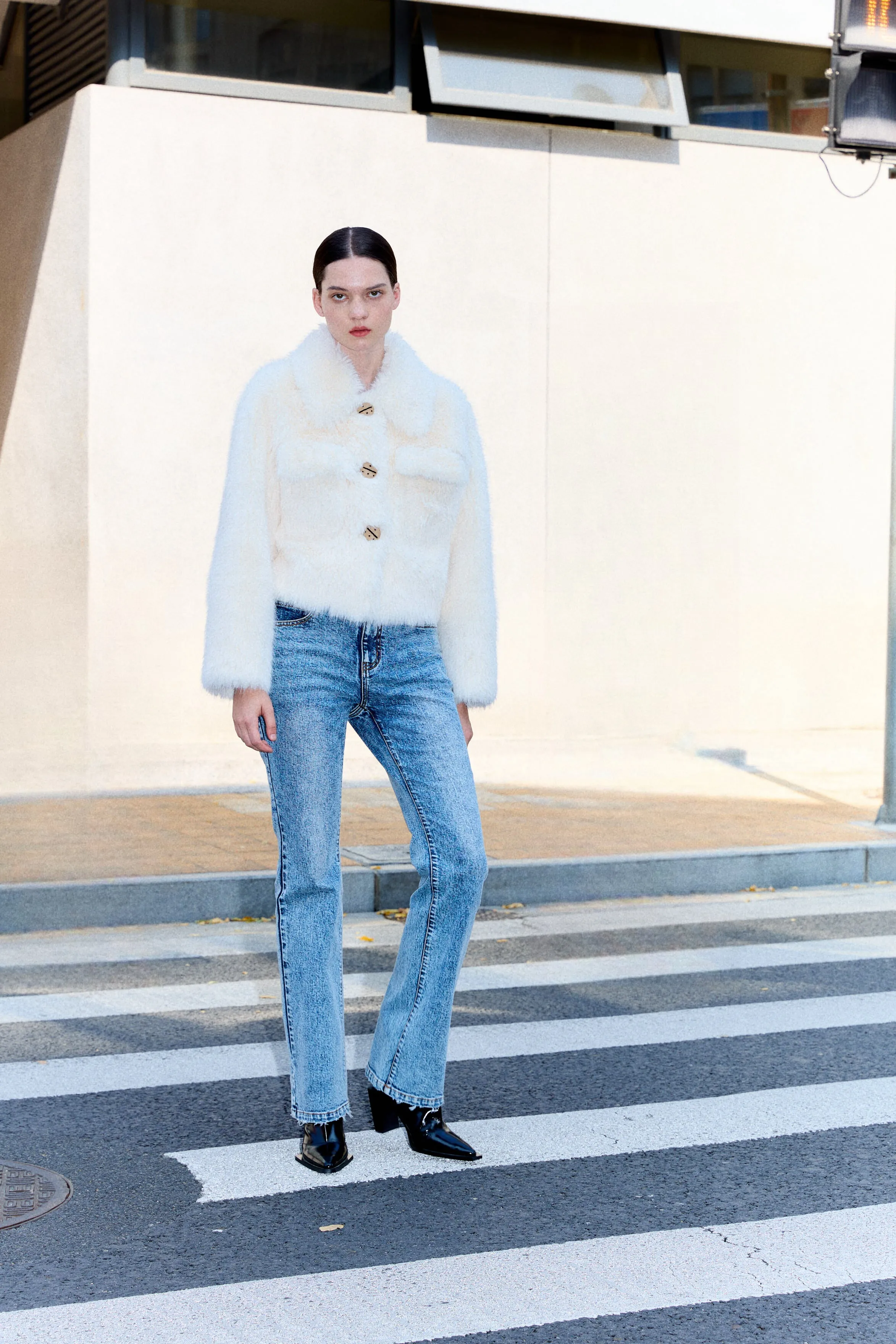 Cropped Teddy Jacket - White