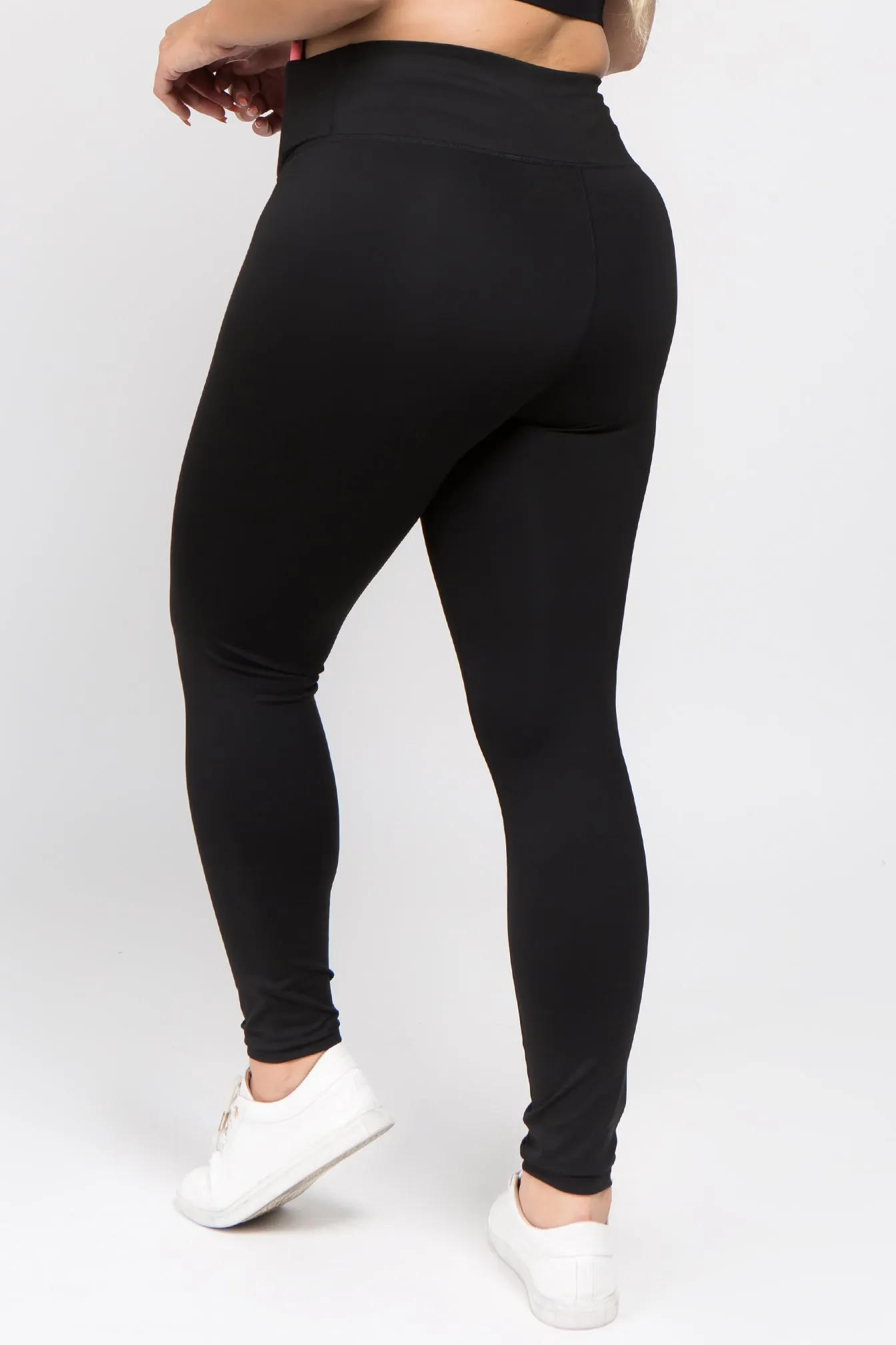 Plus Size Active High Rise Phone Pocket Matte Leggings