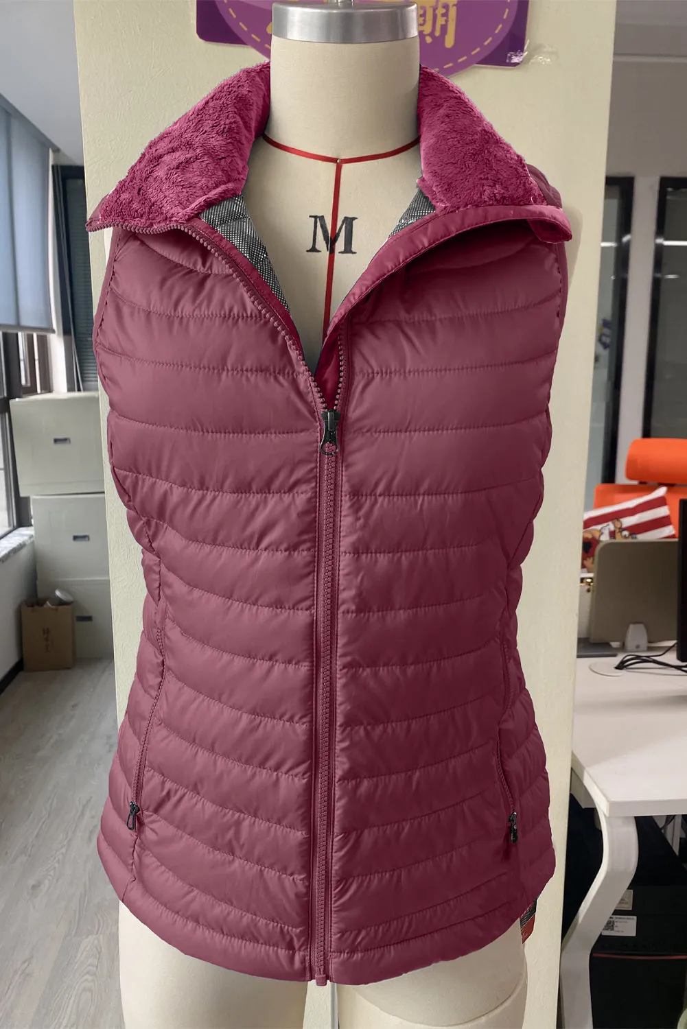 Silvery Plush Collared Quilted Zipped Puffer Vest